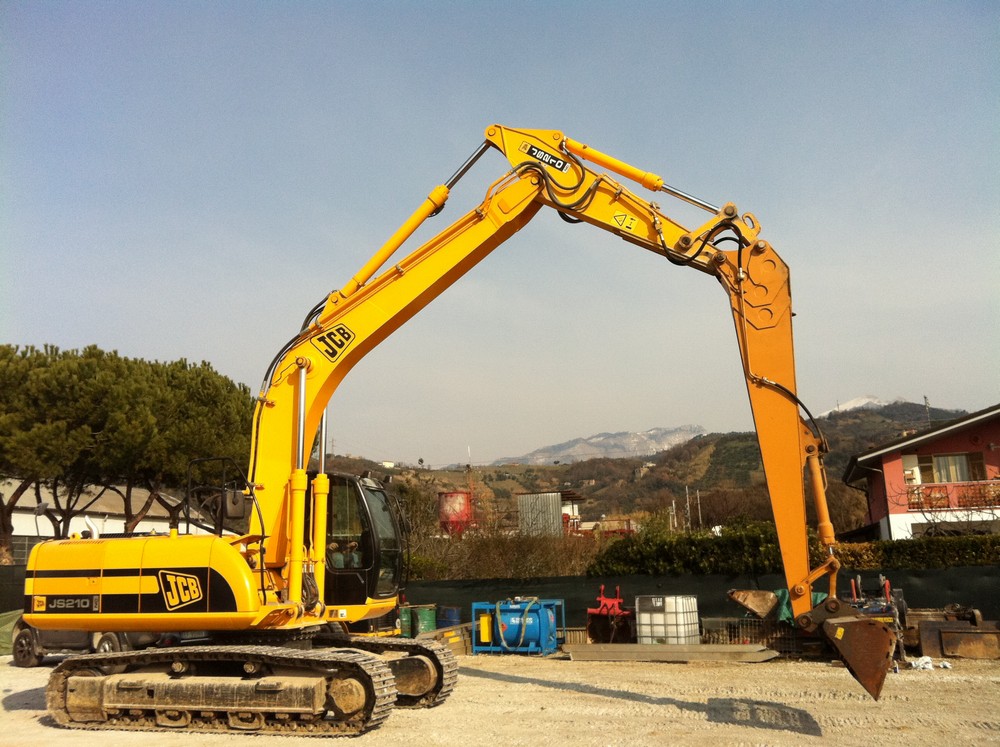 Escavatore Jcb210 Con Braccio Lungo